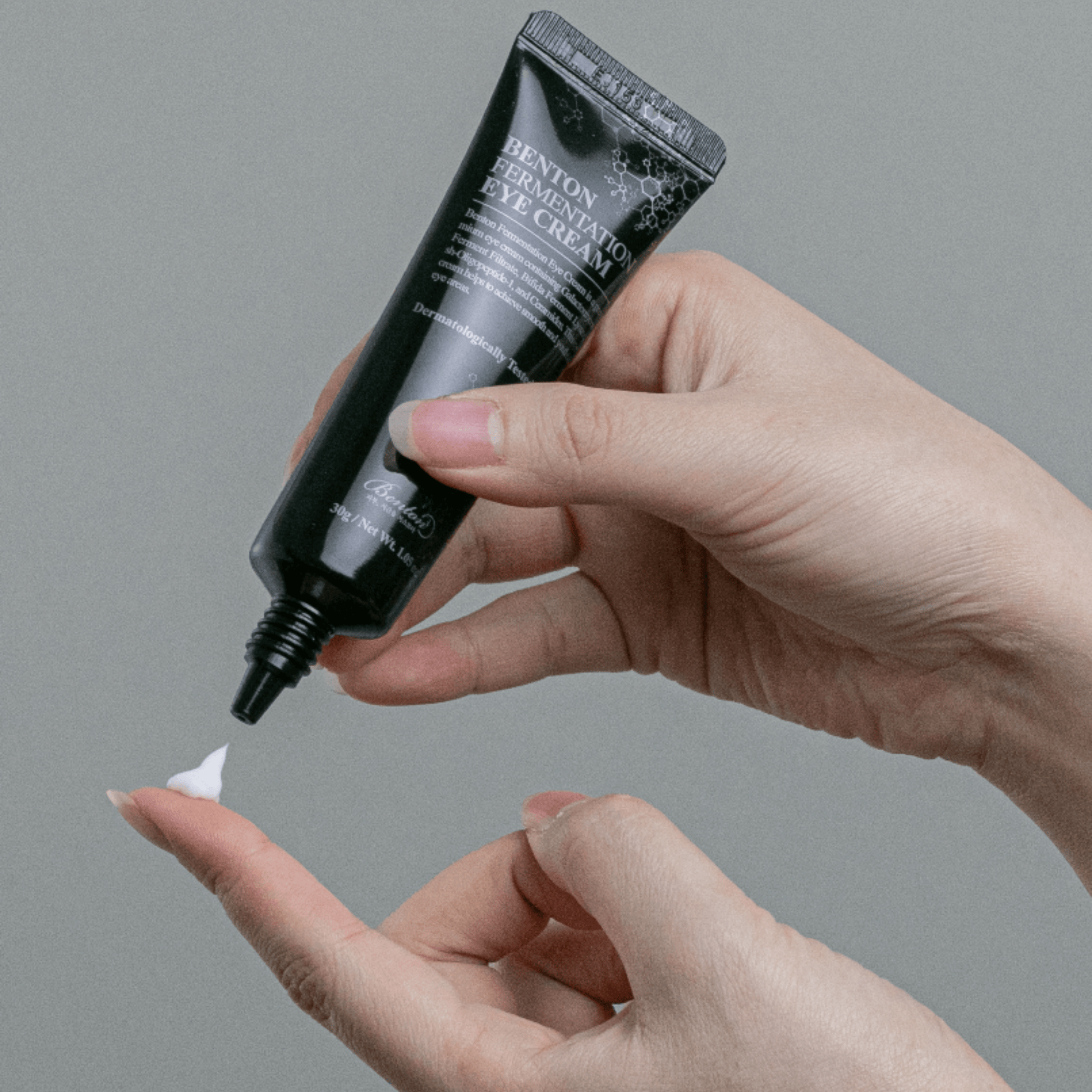 Benton's premium eye cream contains galactomyces ferment filtrate, bifida ferment lysate, peptides and ceramides to leave your eye area smooth and young-looking.